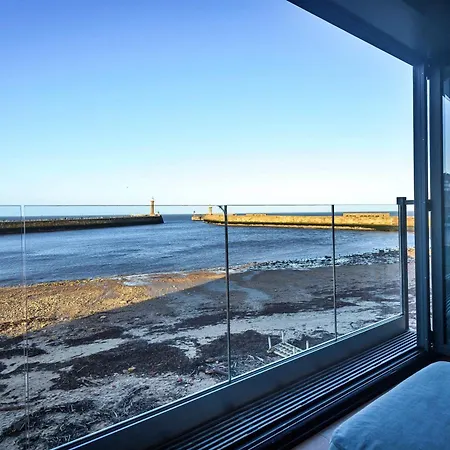 Finest Retreats - No 3 Sandside Whitby