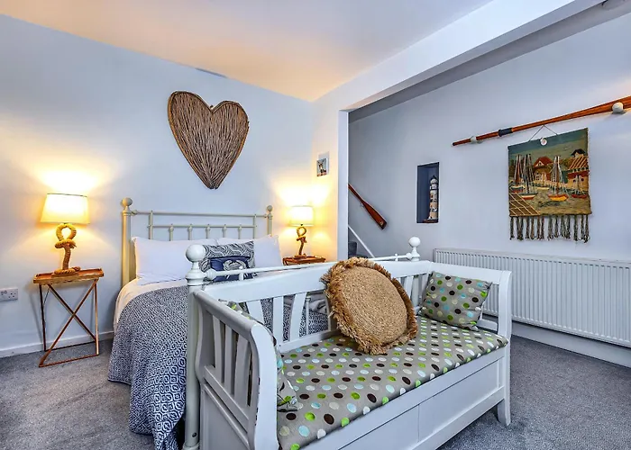 Finest Retreats - No 3 Sandside Holiday home *