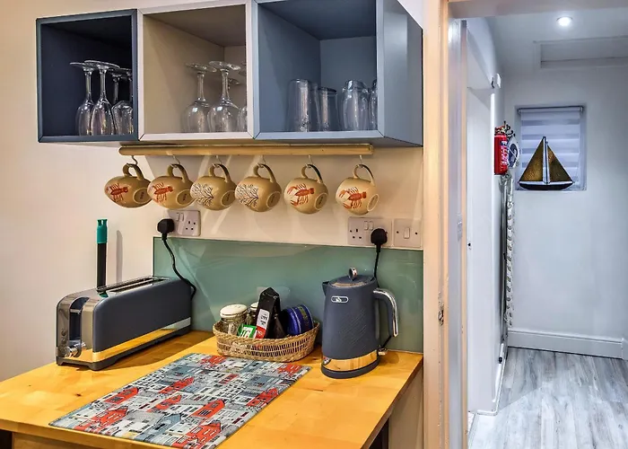 Finest Retreats - No 3 Sandside *