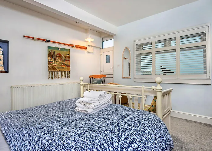 Finest Retreats - No 3 Sandside Holiday home *