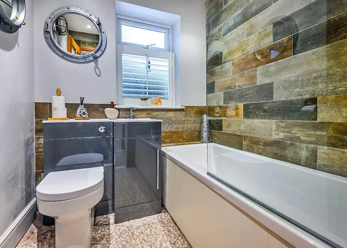 Finest Retreats - No 3 Sandside Whitby