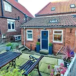 Дом отдыха Finest Retreats - No 3 Sandside Уитби