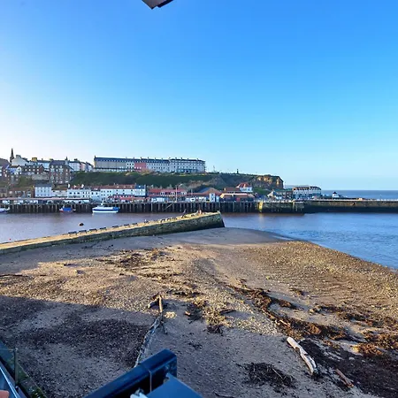 Holiday home Finest Retreats - No 3 Sandside *