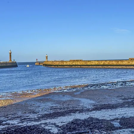 Finest Retreats - No 3 Sandside Holiday home Whitby